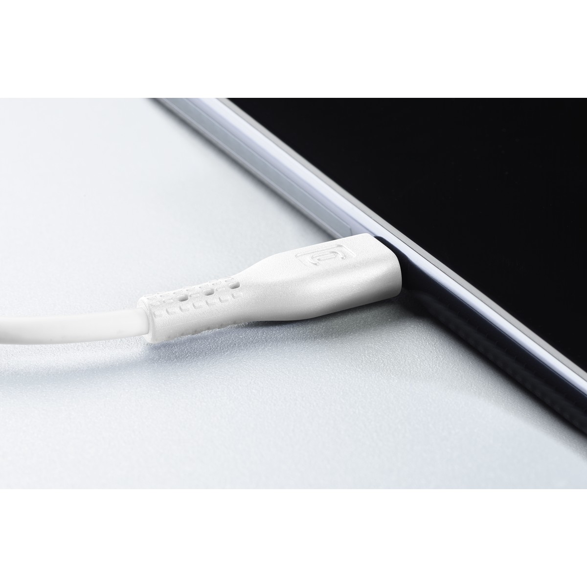 Power Cable for Tablet 120cm - USB-C to USB-C - Image 3