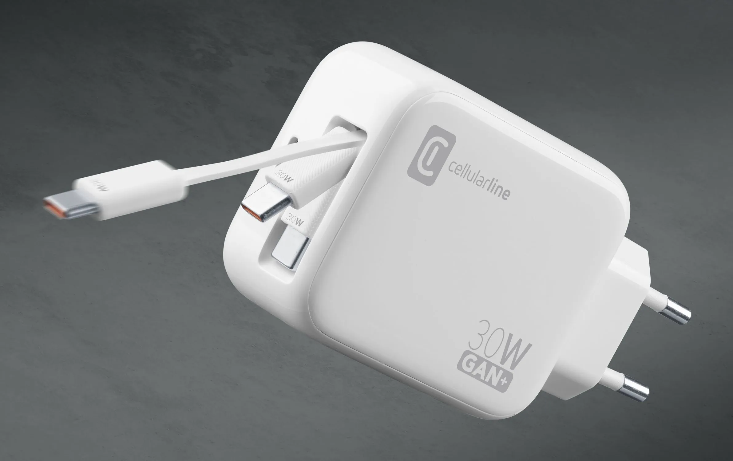 Retractable Power 30W 30W wall charger with retractable USB-C cable and USB-C port - Image 3