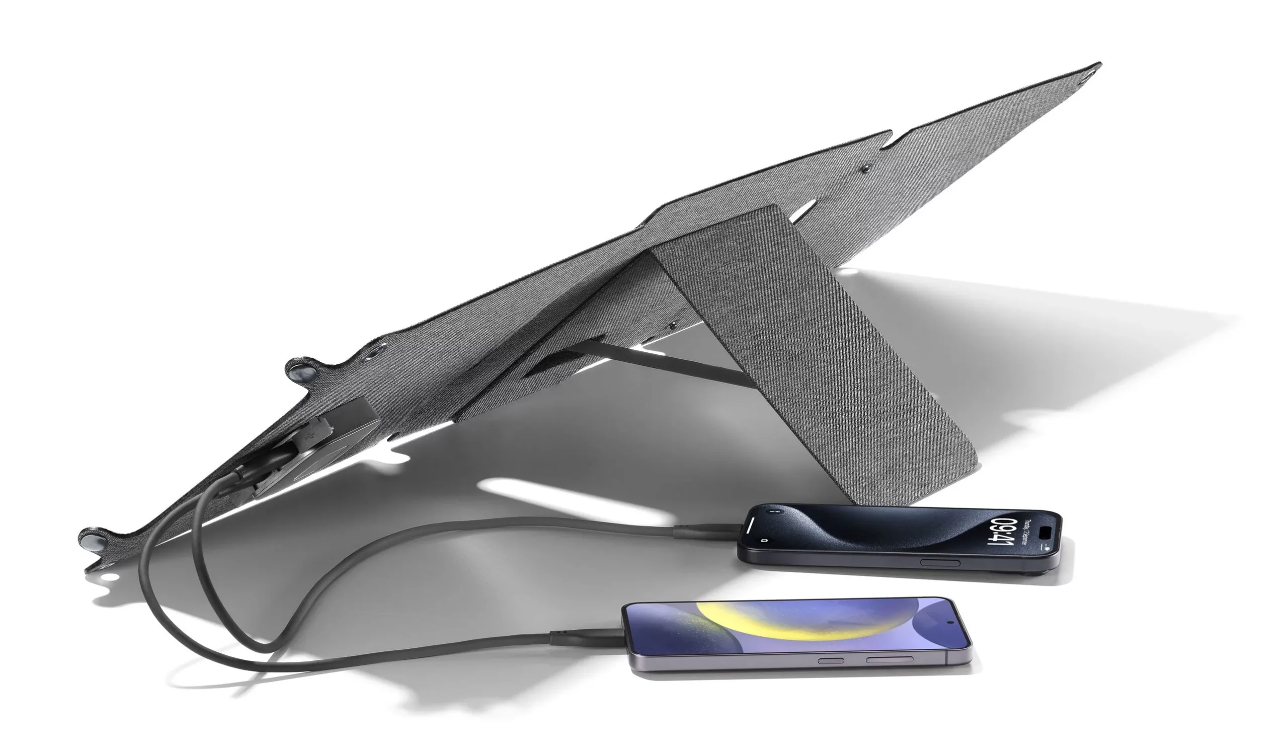 Portable Solar Charger 20W Portable charger with solar panels - Image 3