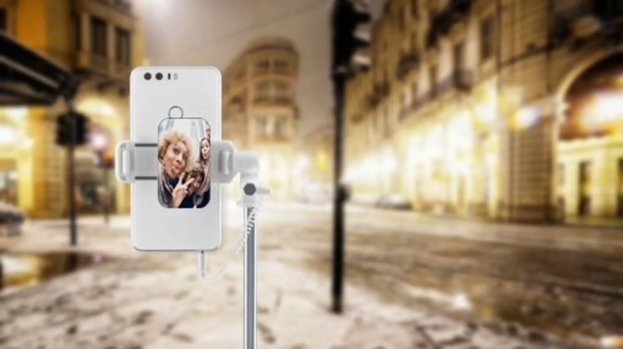 Total View - Universal Selfie stick with rotating mirror - Image 7