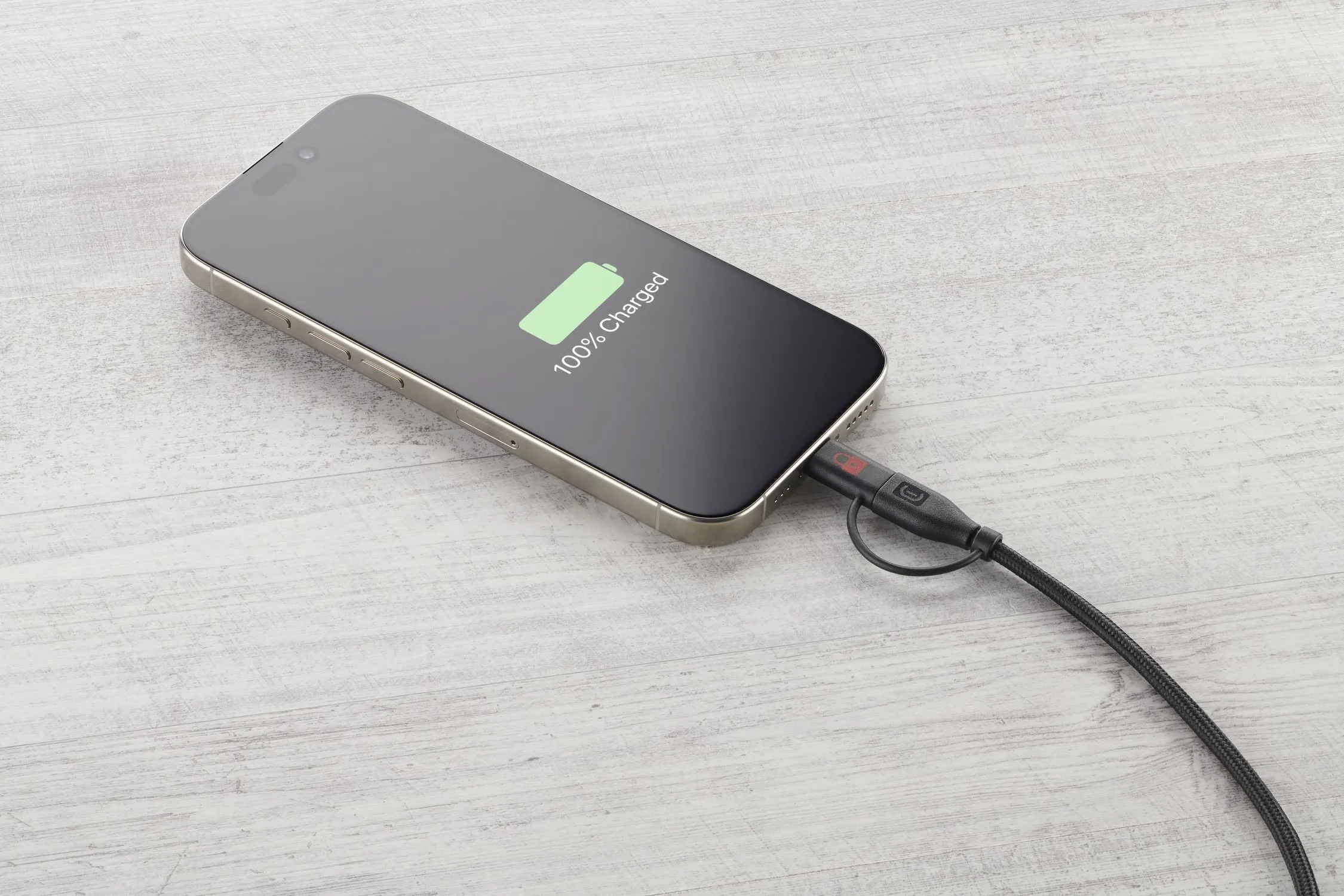 DATA SECURITY CABLE USB-C USB-C cable with integrated data blocker adapter to prevent unwanted data transfer during charging. Ideal for those who use public charging stations. - Image 3