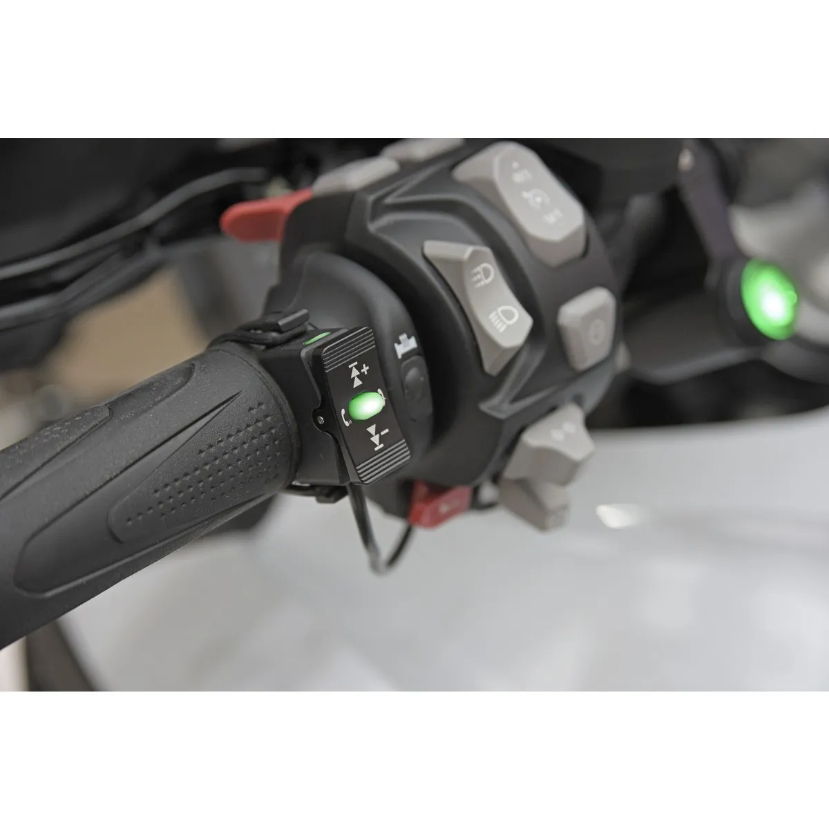 HANDLEBAR REMOTE CONTROL FOR SMARTPHONE - Image 3